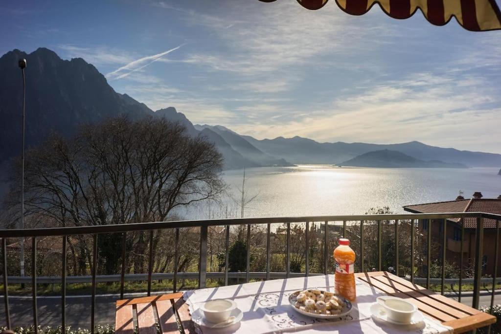 Luxurious Attic-Swimming Pool Villa Riva di Solto Eksteriør billede